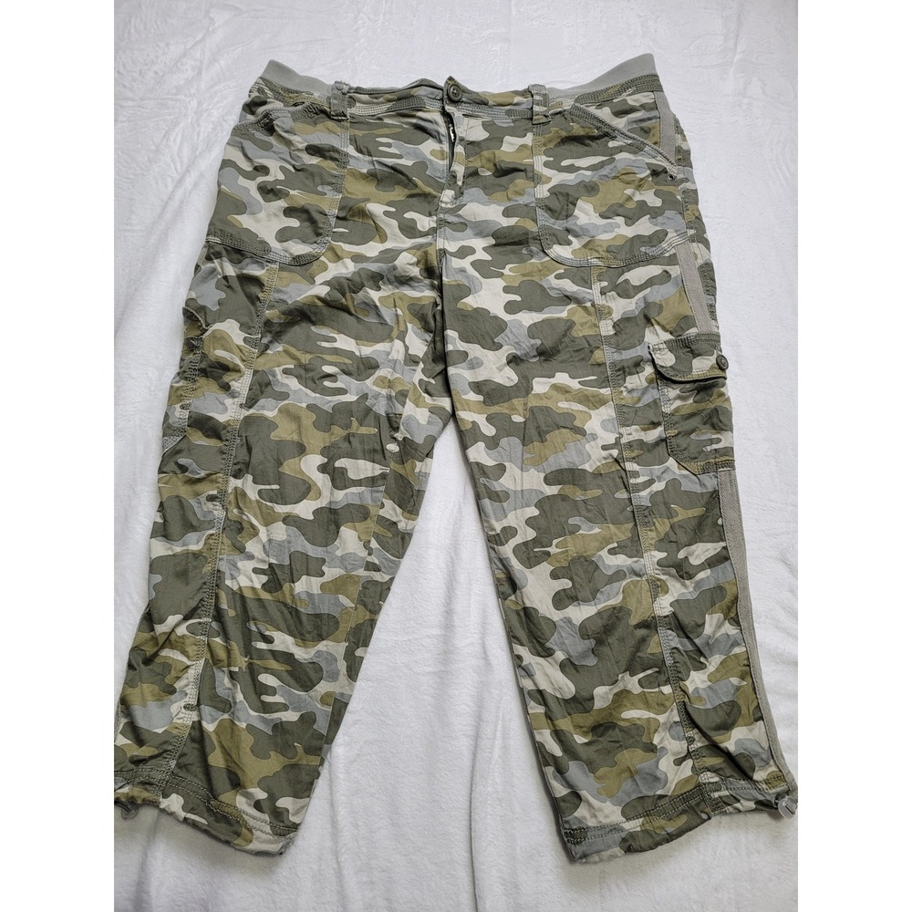 Style & Co Cargo Capri Pants Women 16 Green Camo Utility Cropped Drawstring